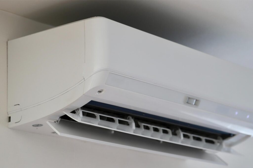 壁掛けエアコン