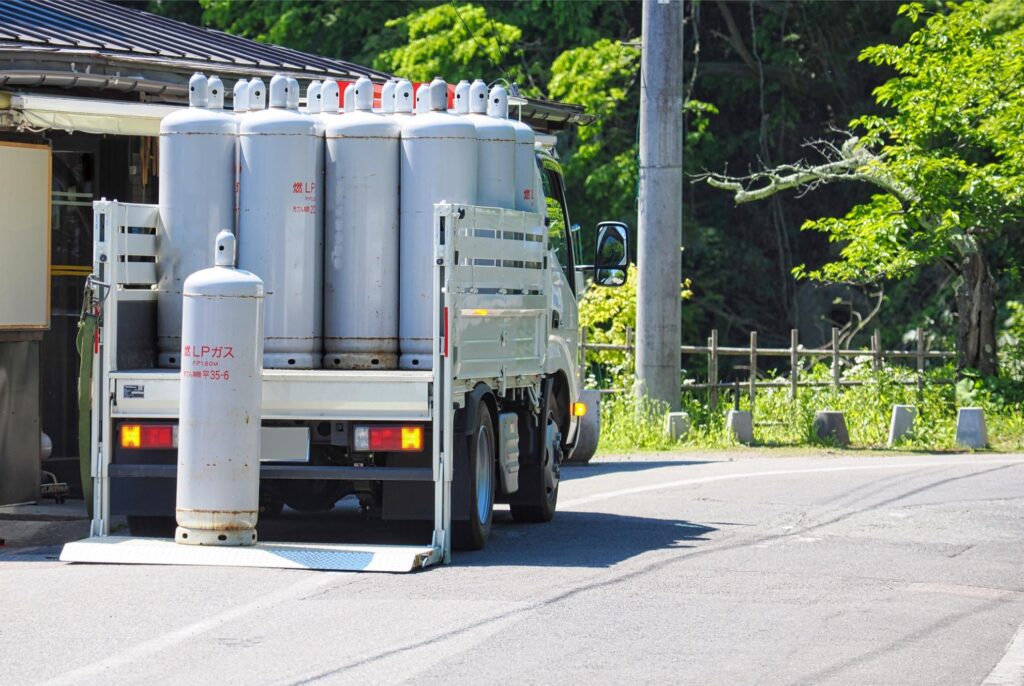 LPガス（プロパンガス）の配送トラック
