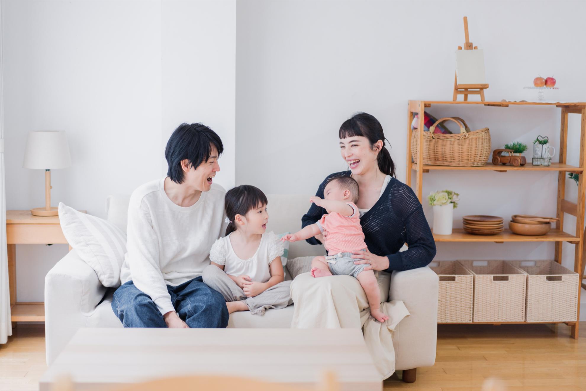 4人家族の水道光熱費の平均額は？高くなる要因や節約のポイントも解説